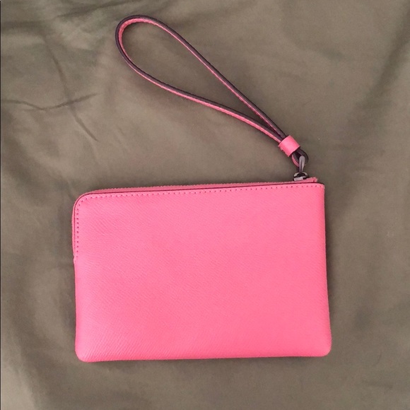 Coach pink zipper wallet/pouch - Picture 2 of 2
